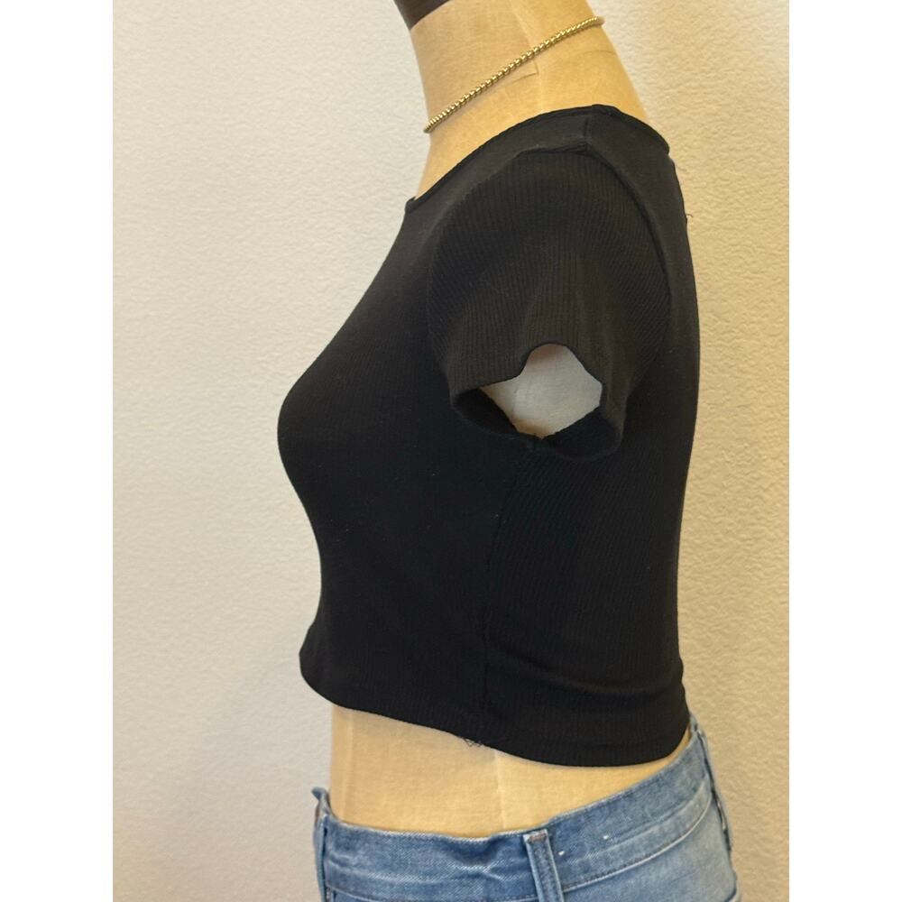 PRINCESS POLLY Black Ribbed Crew Neck Cropped Top Shirt size 4 - Picture 3 of 7